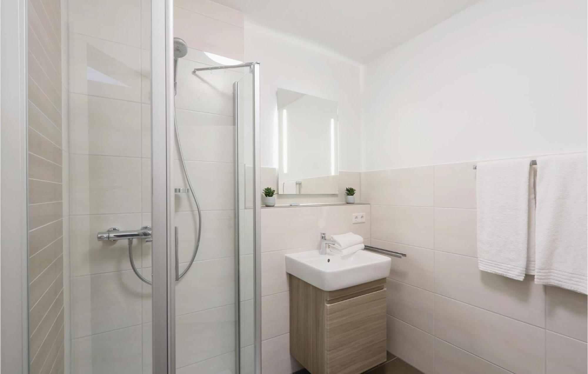 Gorgeous Apartment In Dagebuell With Kitchenette エクステリア 写真